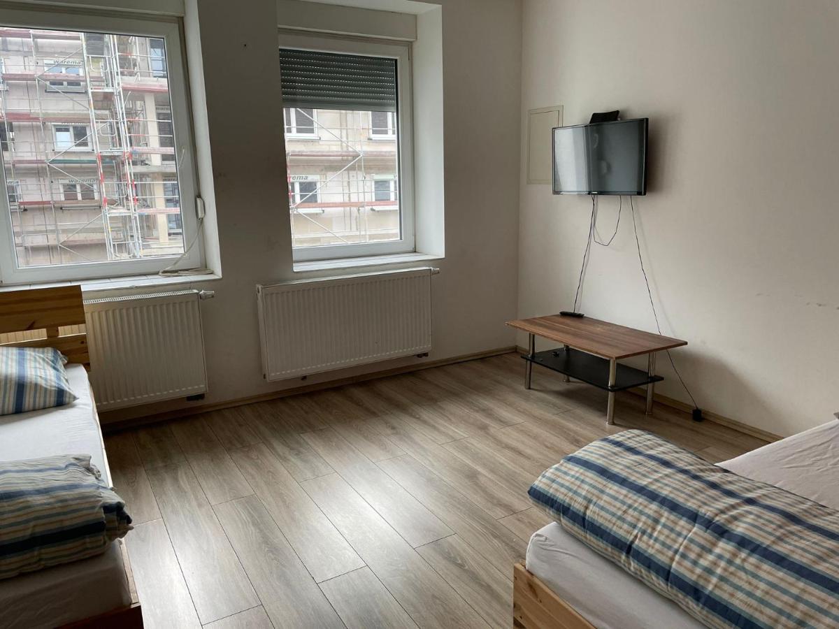 Monteur-Apartment Am Bahnhof Muhlheim am Main Екстериор снимка